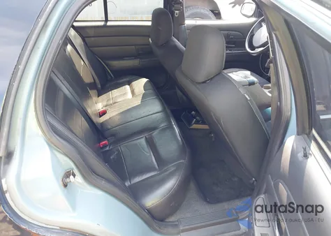 2009 Ford Crown Victoria Police/Police Interceptor z USA, uszkodzony, nr VIN 2FAHP71V59X125095